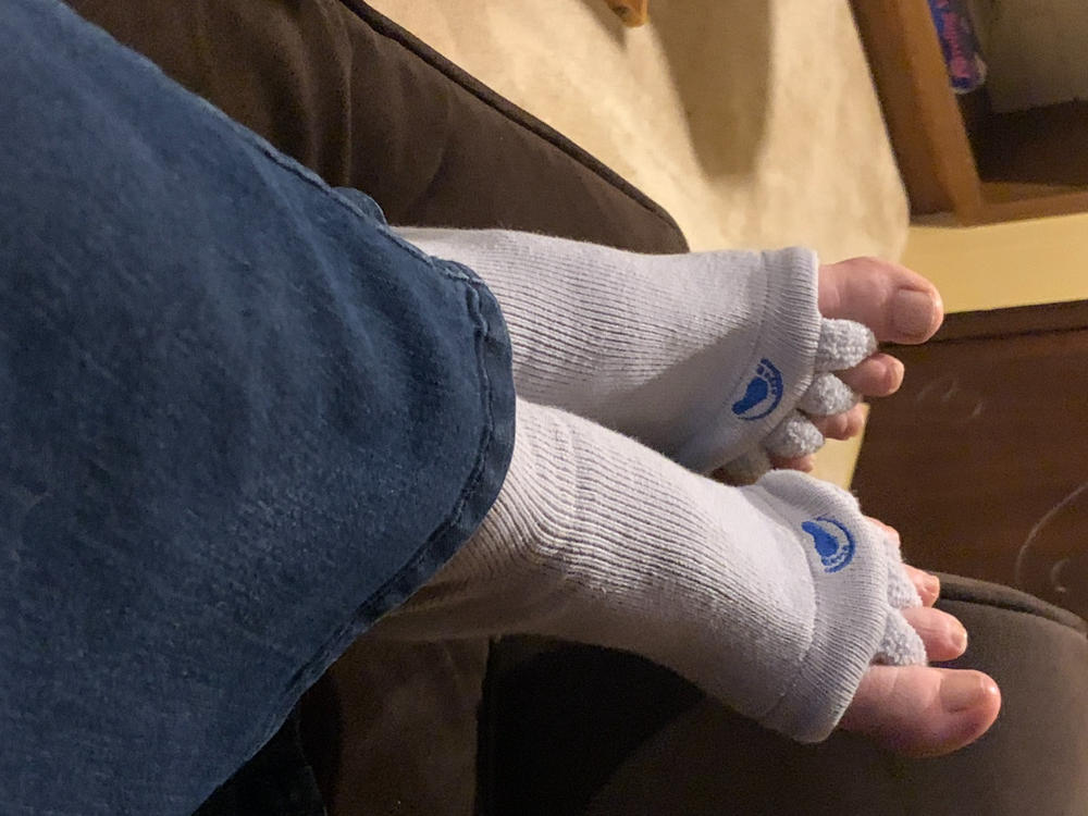 Light Grey Foot Alignment Socks - Customer Photo From Mary Bryan-Stewart