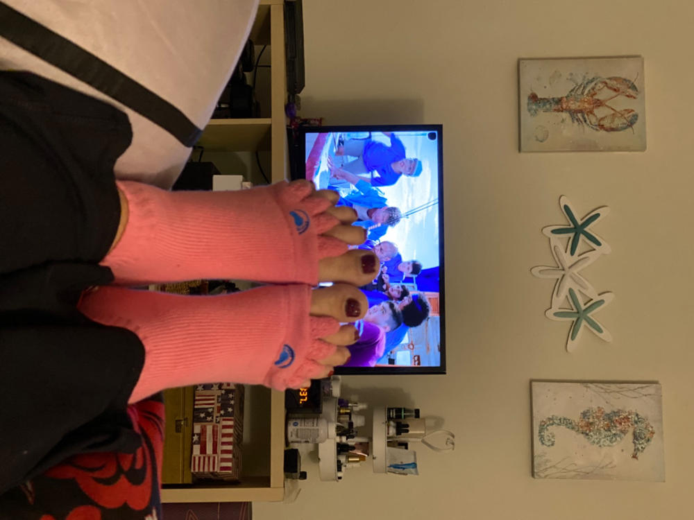 Pink Foot Alignment Socks - Customer Photo From Kanona Connole