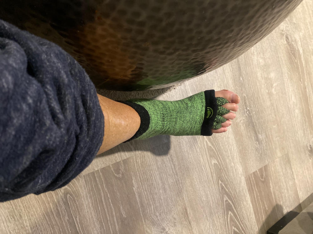 Charcoal Color Foot Alignment Socks - Customer Photo From Brad Herman