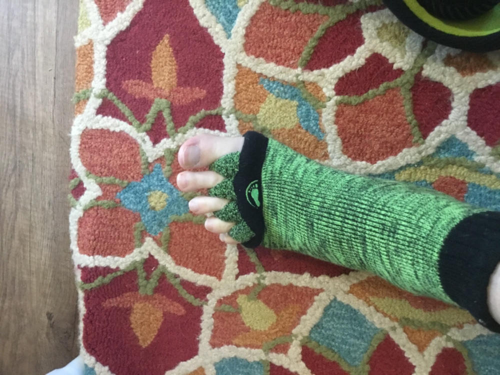 Green Foot Alignment Socks - Customer Photo From Kary Goolsby