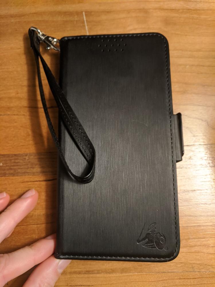 DefenderShield Universal EMF Protection + Radiation Blocking Cell Phone Case in Black | Vegan Leather | 3.25" x 6.5" - Customer Photo From Rey L.