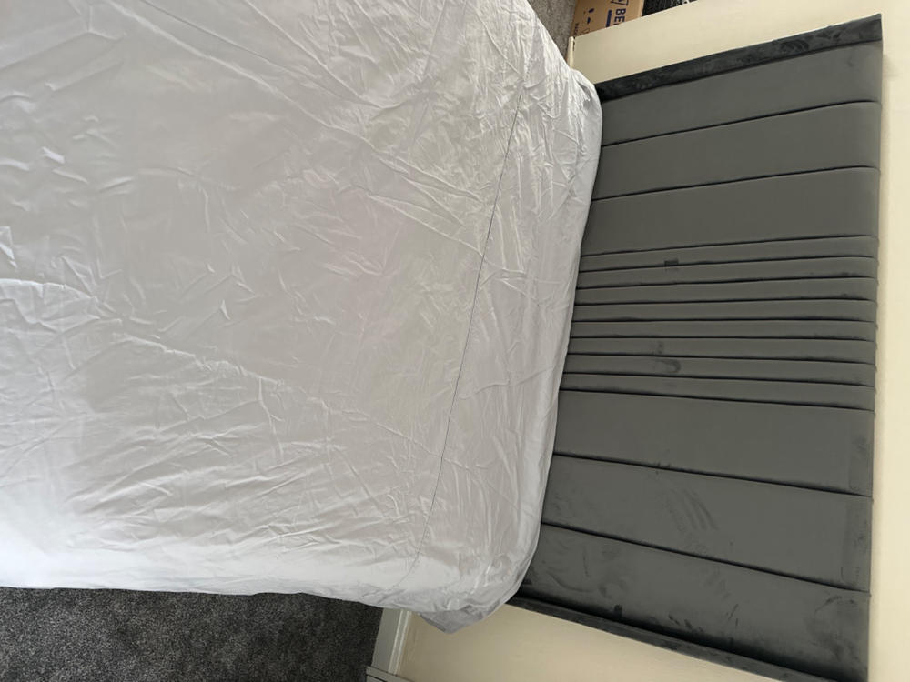 Egyptian Cotton 500 Thread Count Sateen Luxury Extra Deep 40cm Fitted Sheet, Subtle Grey - Customer Photo From Mark B.