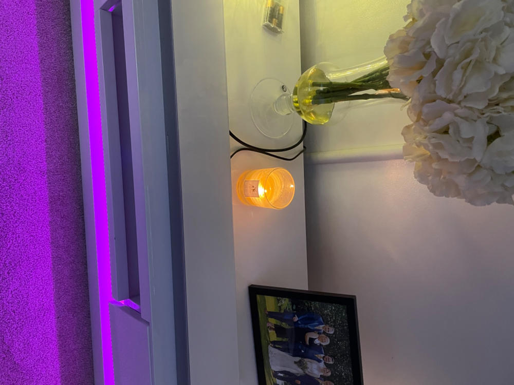 Luxury Scented Large Candle 235g, Pomegranate, Honey and Amber - Customer Photo From Lesley B.