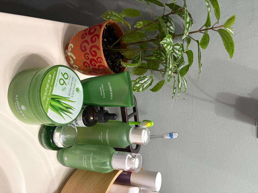 Pure Aloe Vera Gel 200g - Customer Photo From Emily McVickers