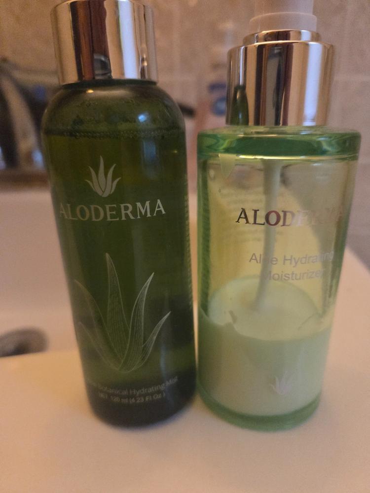 Aloe Botanical Hydrating Mist - Customer Photo From Jennifer Adams