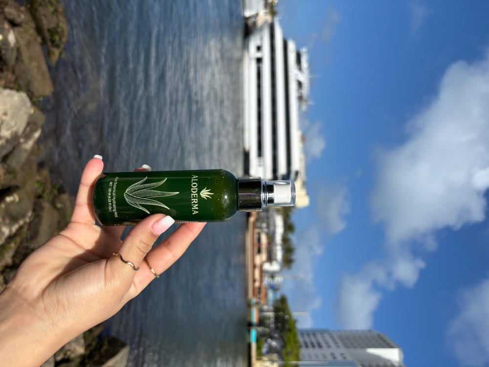 Aloe Botanical Hydrating Mist - Customer Photo From Anonymous