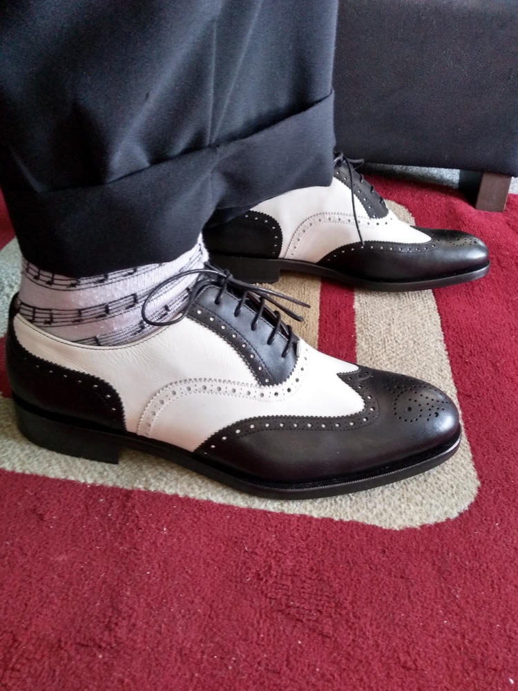 White and black on sale brogues