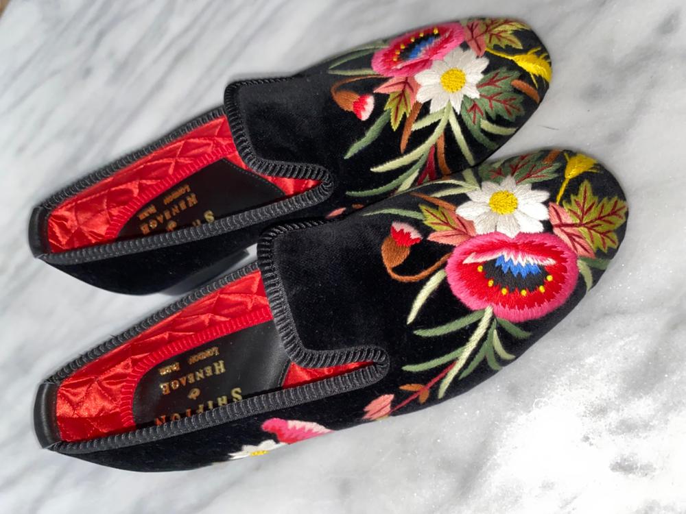 Poppy Motif Embroidered Velvet Slipper – Shipton & Heneage display picture 1