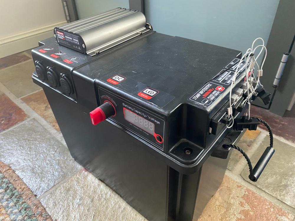 Redarc BCDC Core In-Cabin 25A DC Battery Charger |  In Cabin use only | BCDCN1225 - Customer Photo From Anonymous