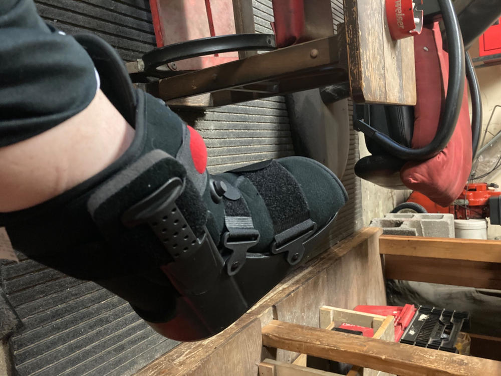 Short Air Medical Walking Boot for Broken / Injured Foot - Customer Photo From Travis Munsill