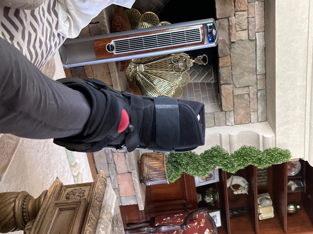 Short Air Medical Walking Boot for Broken / Injured Foot - Customer Photo From Jan Williamson