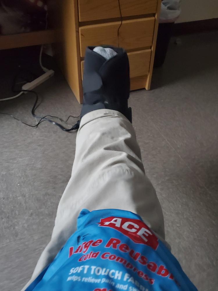 Orthopedic Air Walker Boot Cast for Ankle Sprains, Fractures and Achilles Tendonitis - Customer Photo From Ryan Tubbs