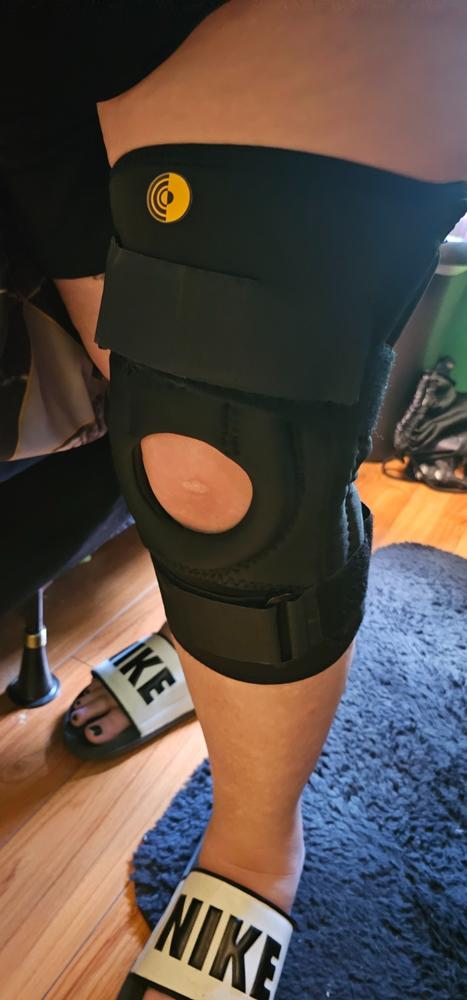 Patella Stabilizing Chondromalacia Knee Brace | U-Shaped Support Sleeve for Inner & Outer Kneecap Pain - Customer Photo From Alison Spears