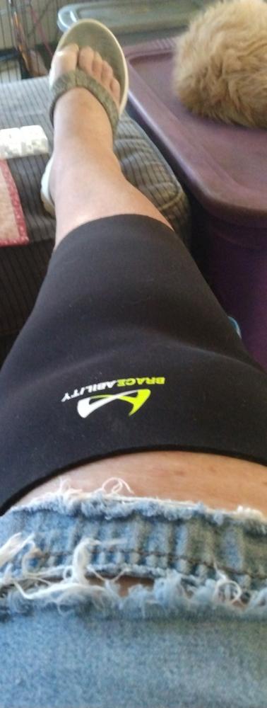 Plus Size Neoprene Knee Compression Sleeve | Large Brace for Arthritis Pain & Support (up to 6XL) - Customer Photo From Roxanne Garrett