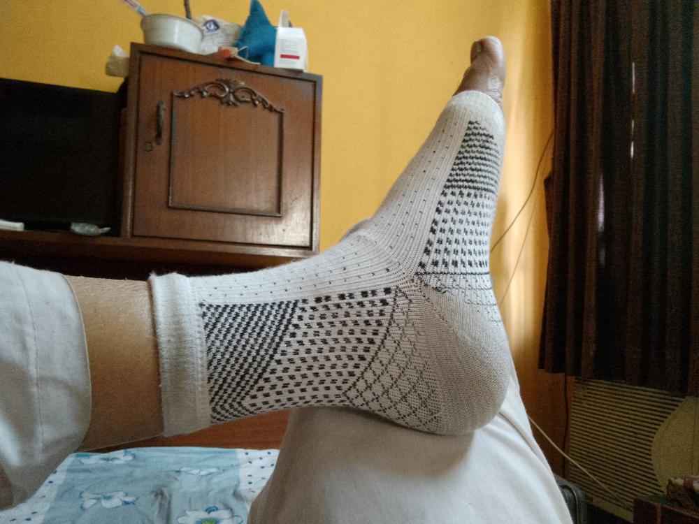 Neuropathy Socks | Compression Toeless Foot Pain Relief Sleeves for Diabetics and Peripheral Treatment - Customer Photo From Gautam Saha