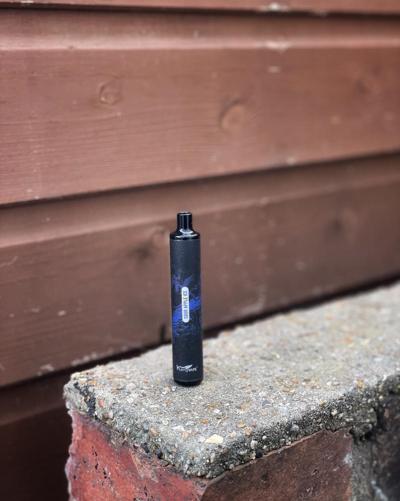 KangVAPE REVOLUTION R7 Disposable Vape - Customer Photo From Craig Roberts