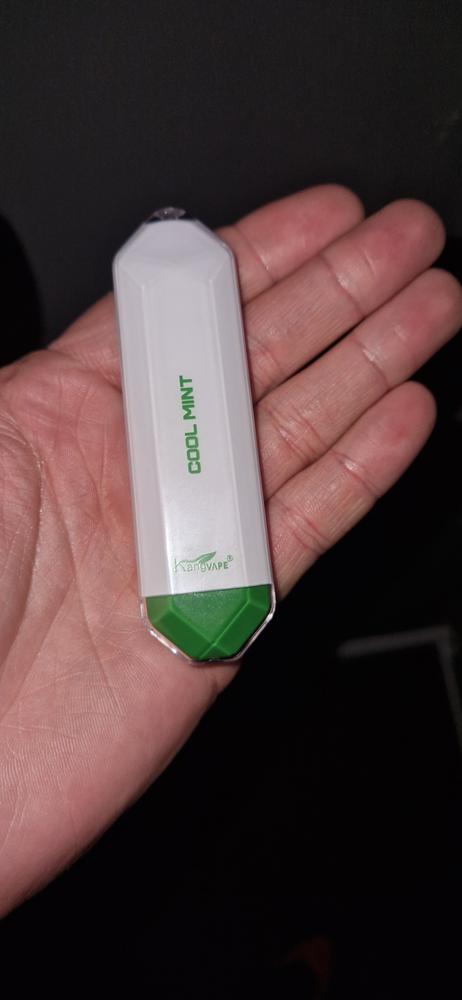 KangVAPE REACTION R8 Disposable Vape - Customer Photo From Adam chetwynd