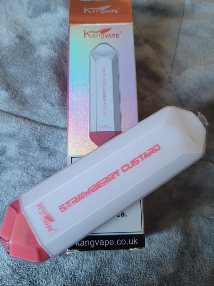 KangVAPE REACTION R8 Disposable Vape - Customer Photo From Susan mc 