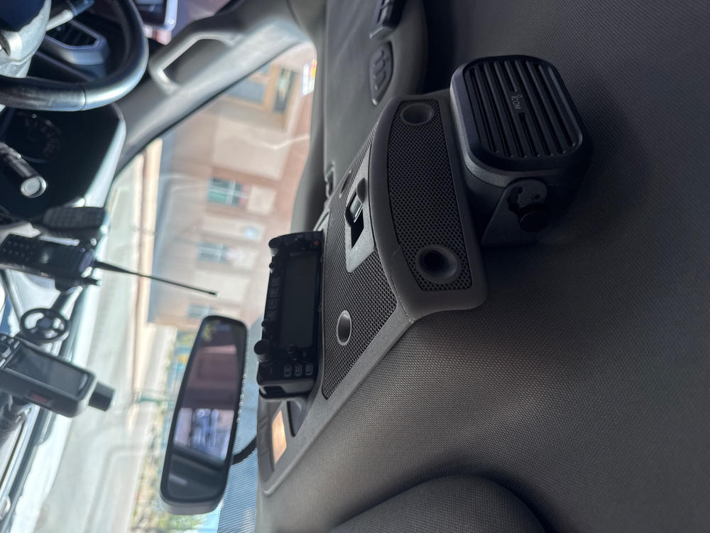 ICOM2730 本体 Switch-Pro SP-9100 mount for 21+ Ford Raptor/F150