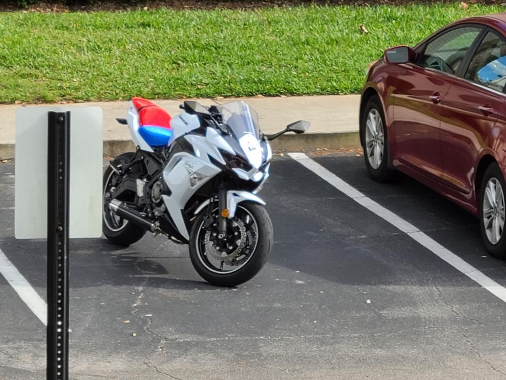 Kawasaki Ninja 650 (2020+ ) Headlight Covers - Customer Photo From Diego Jaramillo
