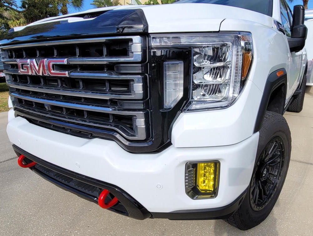 GMC Sierra 2500, 3500 (20-  ) Fog Light Covers - Customer Photo From Benjamin H.