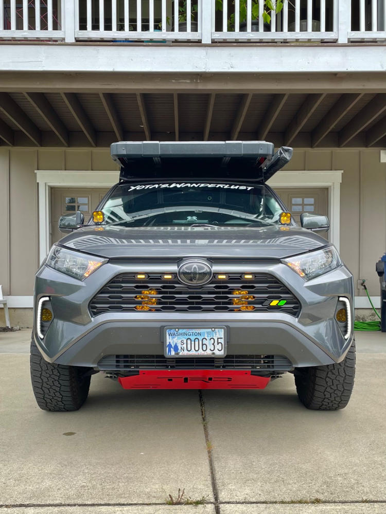 Toyota RAV4 (2019+  ) Front Emblem Cover - Customer Photo From Phuong Tran