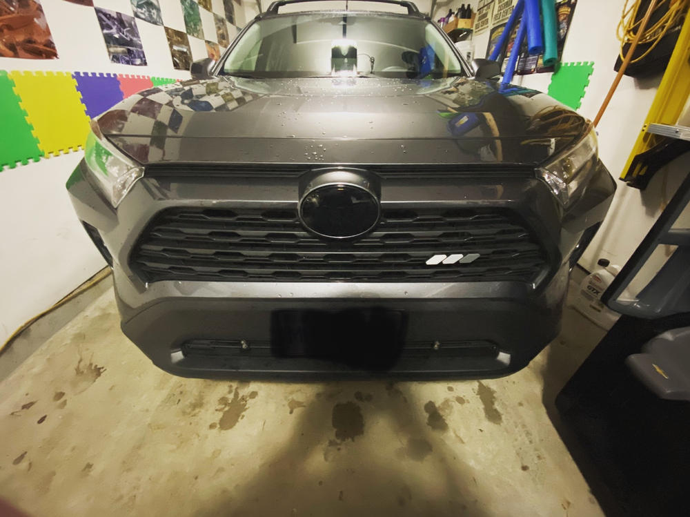 Universal Emblem Cover - Customer Photo From Kenny c.