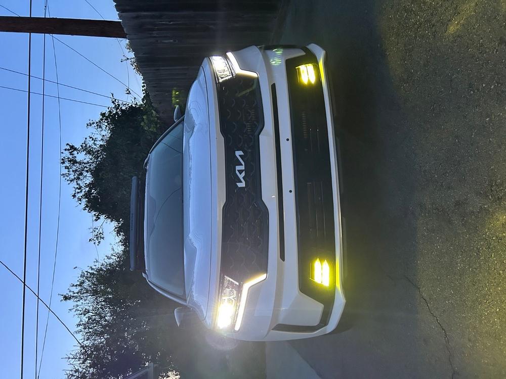 Kia Sorento (2021-2023) Fog Light Covers - Customer Photo From Chris Ortiz