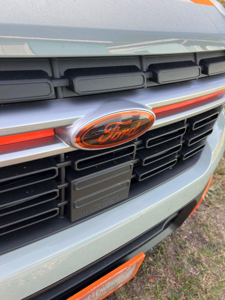 Ford Maverick (2022+  ) Emblem Covers - Customer Photo From Ashli Hankerson