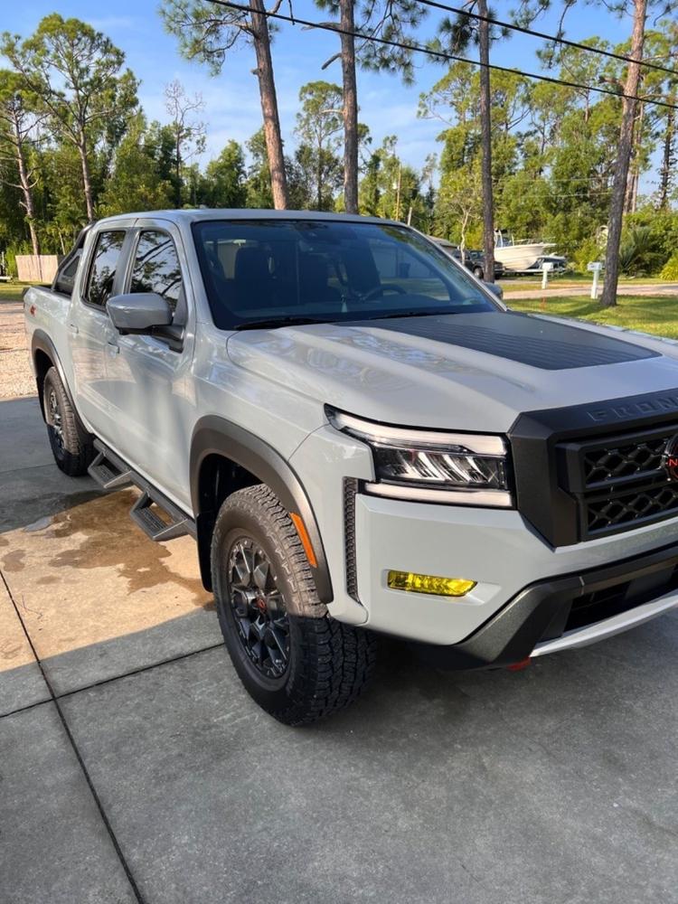 Nissan Frontier Pro 4X (2022+  ) Fog Light Covers - Customer Photo From Ernesto Rijavec