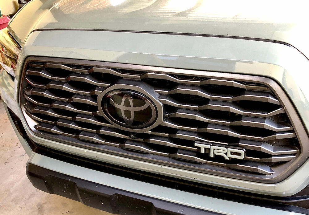 Toyota Tacoma (2016+  ) Front Emblem Cover - Customer Photo From Michael Lefebvre