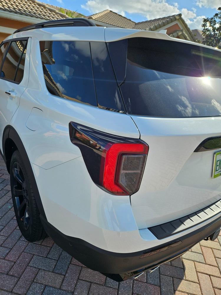 Ford Explorer (2020+  ) Tail Light Covers - Customer Photo From Yuan Kao