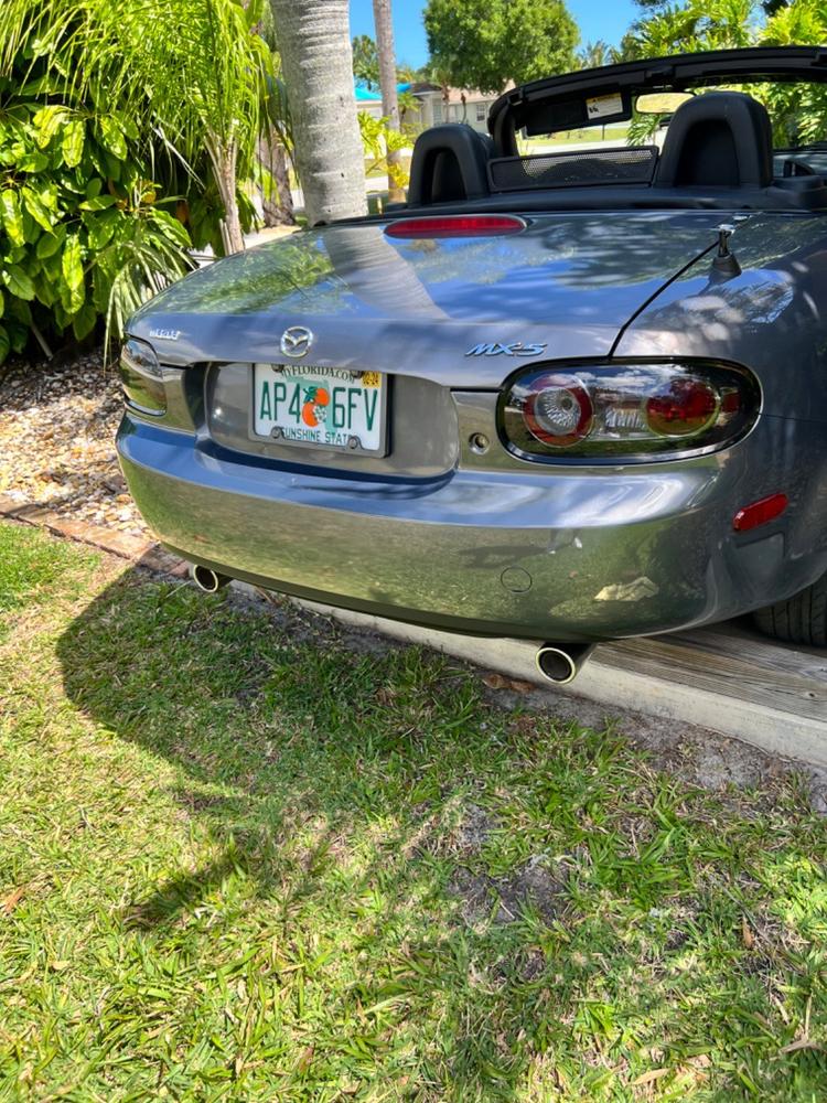 Mazda MX-5 (06-08) Tail Light Covers - Customer Photo From Tom Bonne