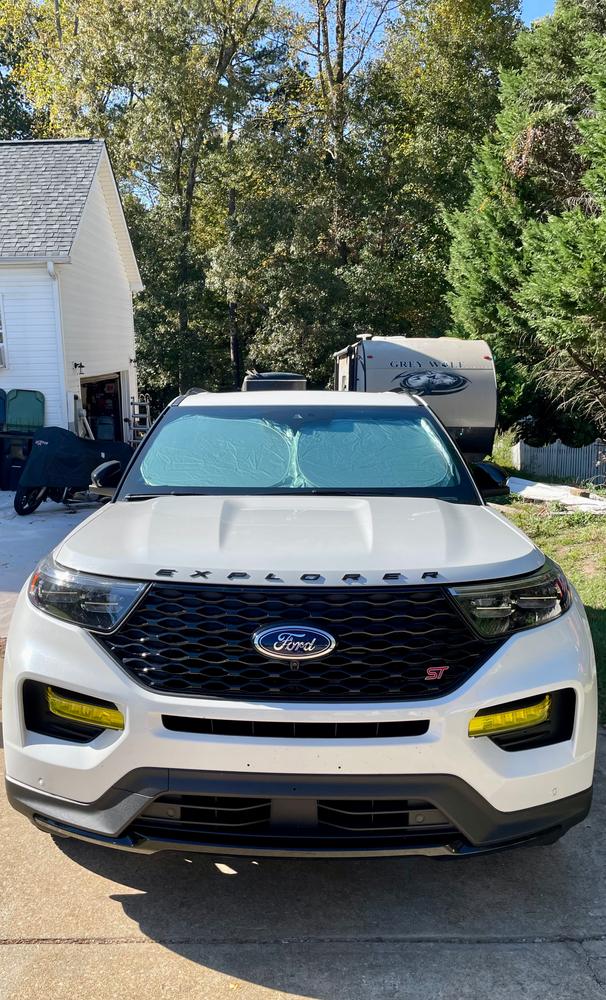 Ford Explorer (2020+  ) Fog Light Covers - Customer Photo From Jenn