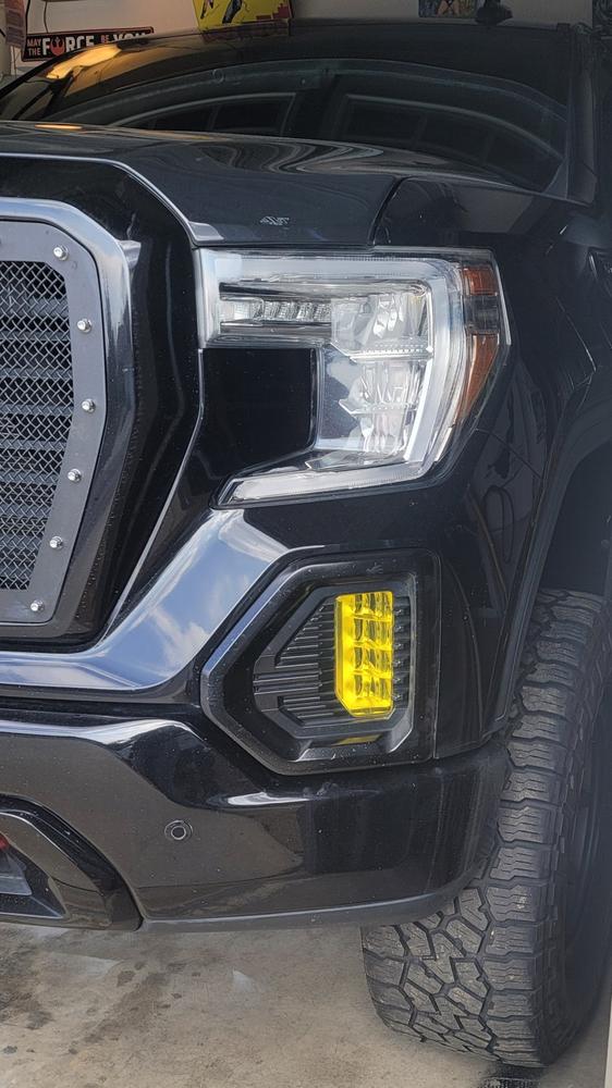 GMC Sierra 1500 (2019-2021) Fog Light Covers - Customer Photo From Michael Contreras