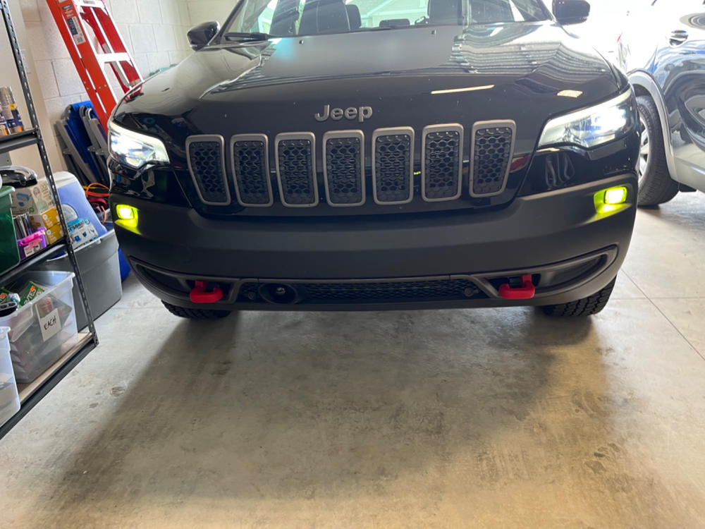 Jeep Cherokee (2019+ ) Fog Light Covers - Customer Photo From James Edwards