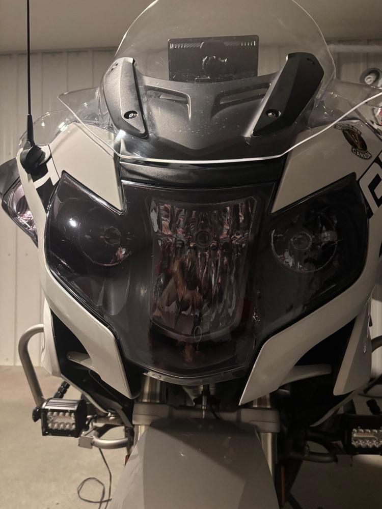 BMW R1200RT (14-18) Headlight Covers - Customer Photo From Mario Trepanier