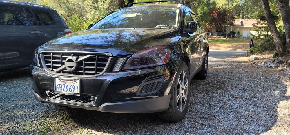 Volvo XC60 (10-13) Headlight Covers - Customer Photo From Jakob G.