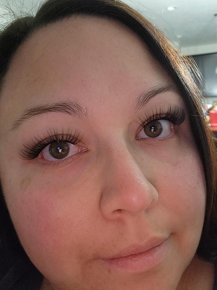 Uptown DIY Eyelash Extensions Lilac St.