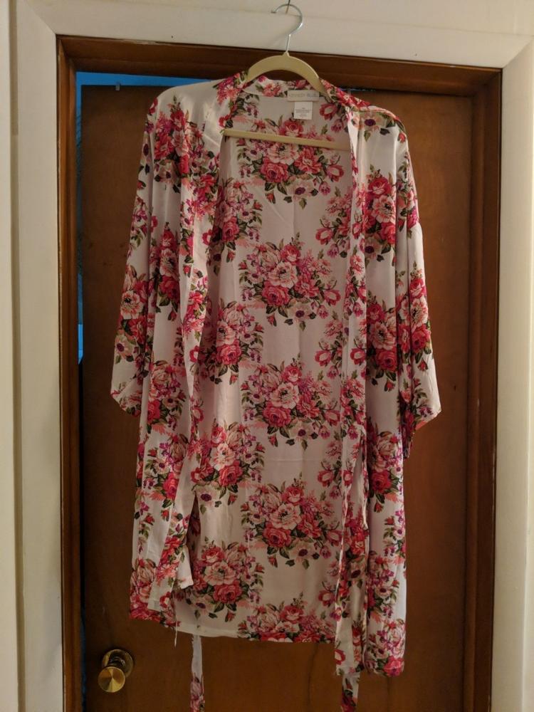 Floral Bridesmaid Robe - Customer Photo From Marina Shapiro