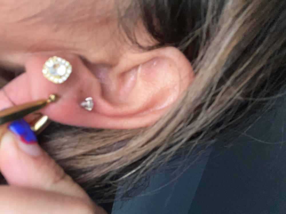 Ruth 18k White Gold Halo Stud Earrings with Round Cut Crystals - Customer Photo From Lorena S.