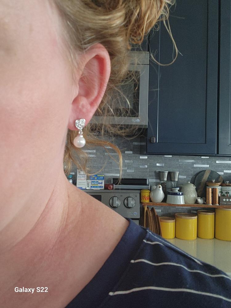 Kenley 18k White Gold Pearl Stud Earrings with Heart Shaped Swarovski Crystals - Customer Photo From Katy J.