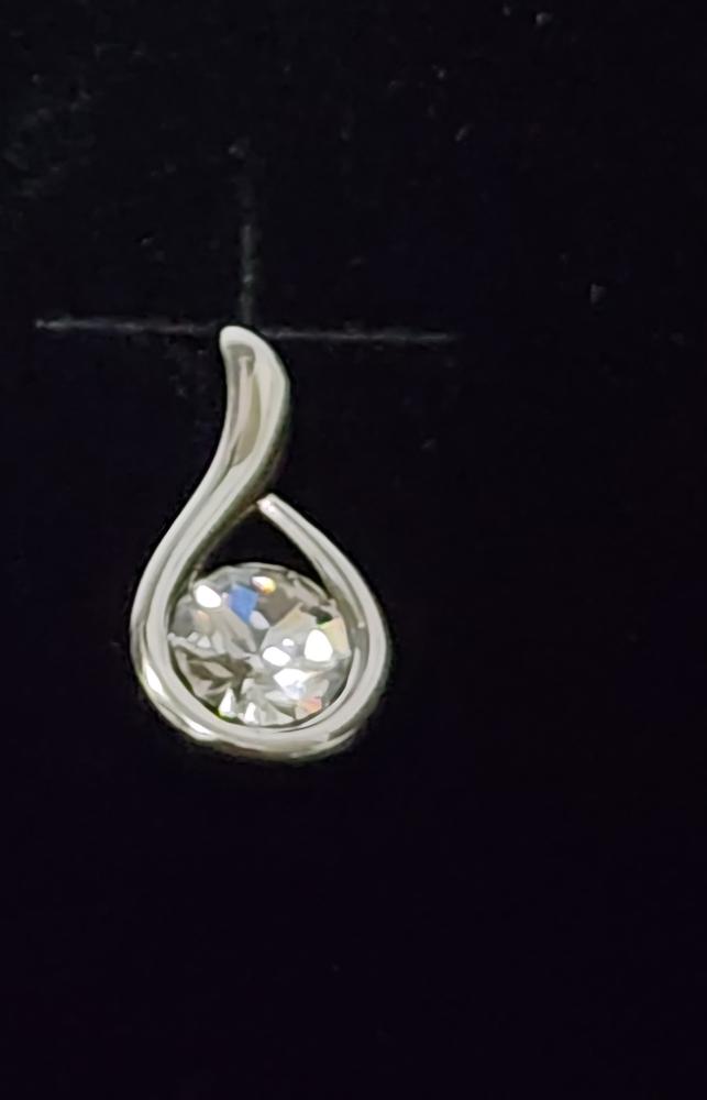 Parker 18k White Gold Plated Crystal Teardrop Stud Earrings - Customer Photo From Nana