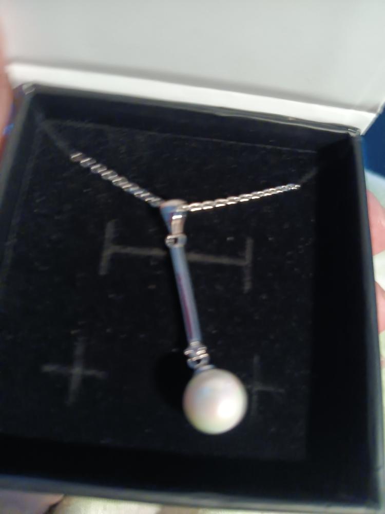 Tatum "Dignified" 18k White Gold Plated Pearl Pendant Necklace - Customer Photo From clayvessel2011@gmail.com