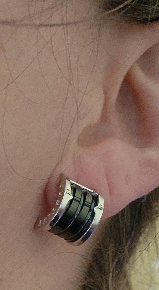 Kali "Wondrous" 18K White Gold Half Hoop Earrings With Ceramic Inlay - Customer Photo From Fredricks