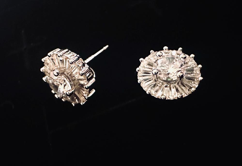 Ellee 18k White Gold Plated Stud Earrings with Simulated Diamond Crystals - Customer Photo From Lisa C.