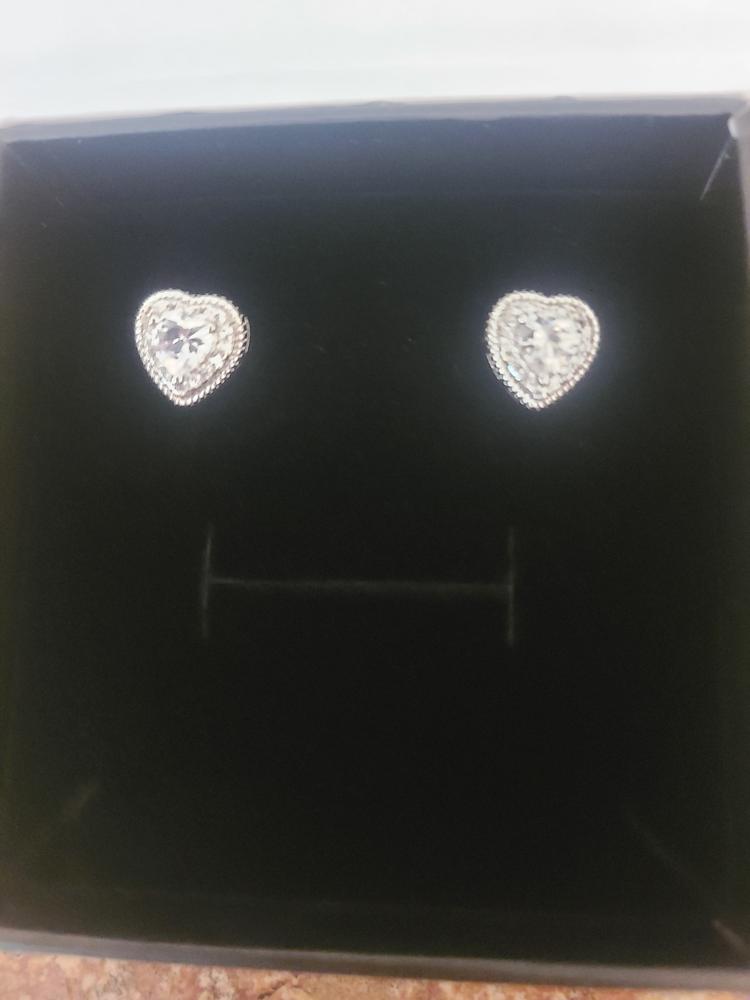 Donna 18k White Gold Plated Silver Heart Stud Earrings with Simulated Diamond Crystals - Customer Photo From GOLDIE