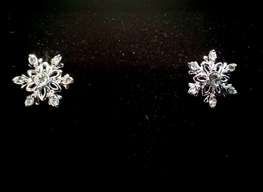 Sunny 18k White Gold Plated Crystal Stud Earrings for Women - Customer Photo From Jill