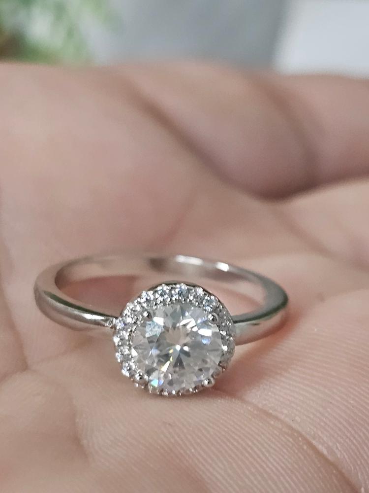 Moissanite by Cate & Chloe Cora Sterling Silver Ring with Moissanite and 5A Cubic Zirconia Crystals - Customer Photo From S H.