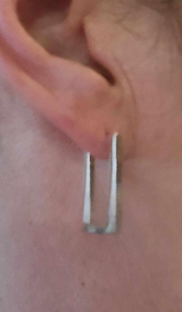 Annalise 18k White Gold Plated Silver Hoop Earrings - Customer Photo From baileynanakathy